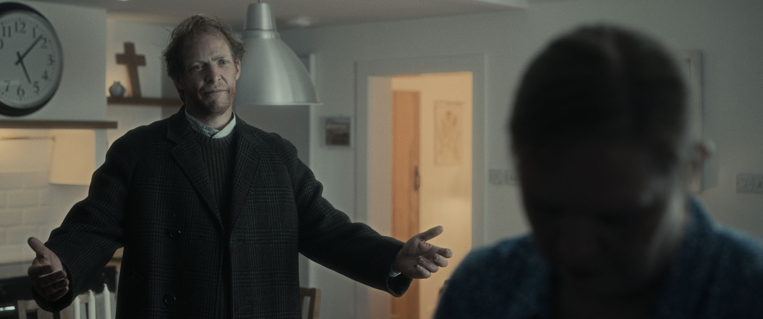 Body and Soil still 4